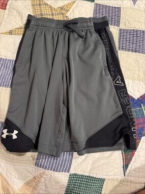 Under Armour Men’s Gray and Black Athletic Shorts